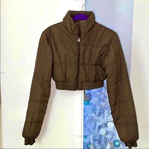 Small cropped Brown Puffer Jacket